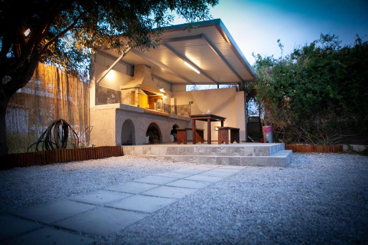 House On The Beach Salamis Bagian luar foto